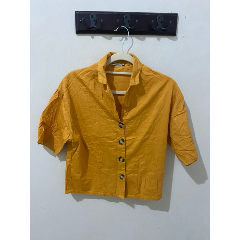 PRELOVED - Kemeja Crop (Ada Woman)