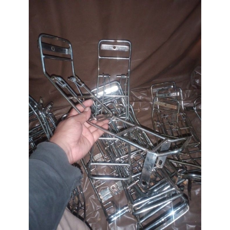 rak jepit bagasi tengah Honda Astrea grand legenda besi crom