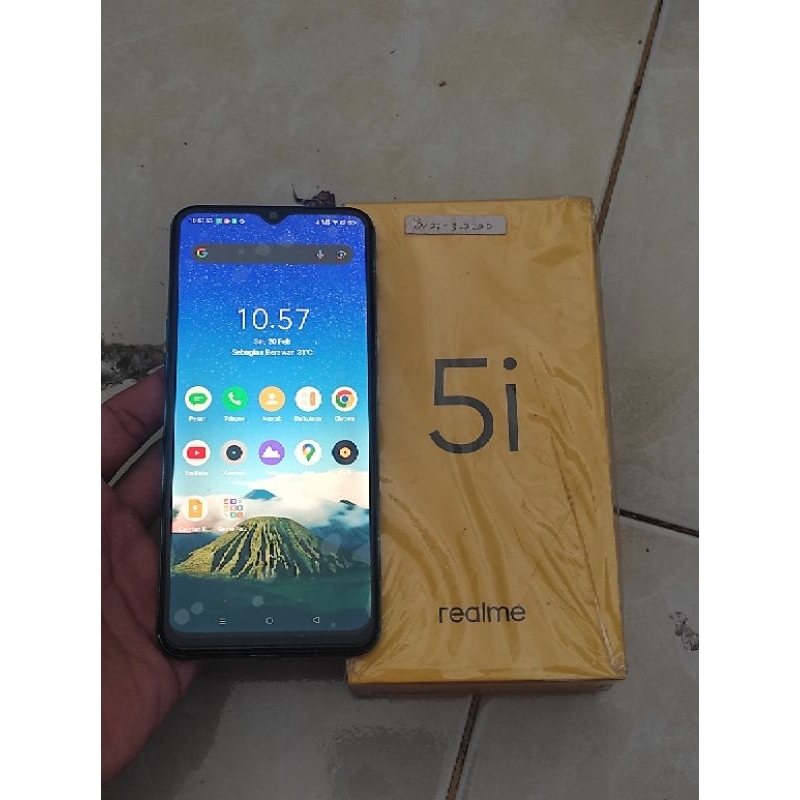 realme 5i ram 4GB internal 64GB second bekas berkualitas