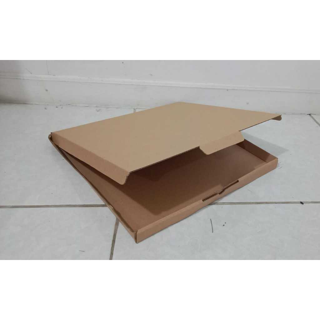 

33x33x2 kotak Kardus Packing Box Pizza, box hampers, box kado, kardus diecut polos