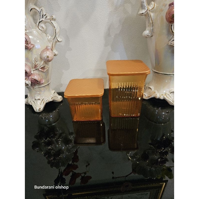 family mate square gold