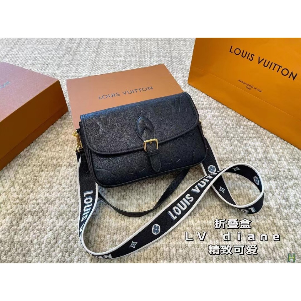 LV diane nurse bag messenger bag flip hand bag