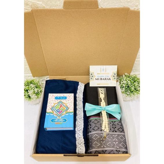 

COD Hampers Mukena Sarung Couple Hadiah pernikahan wedding lebaran dll