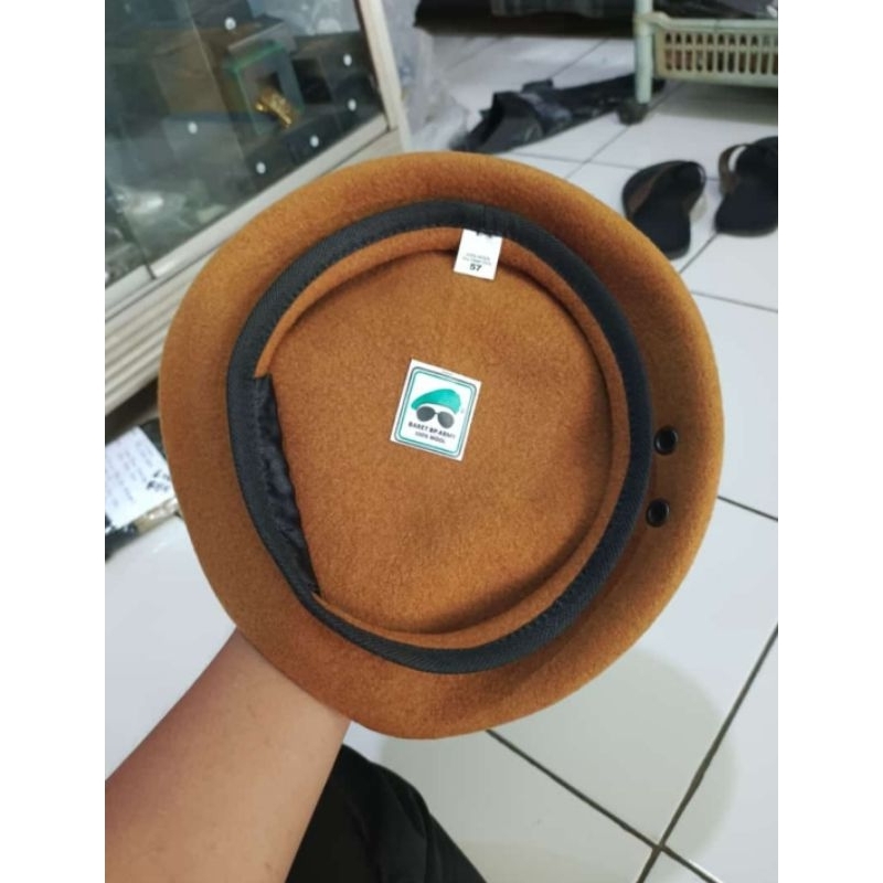 BARET COKLAT ARMED ARHANUT/BARET KACAMATA