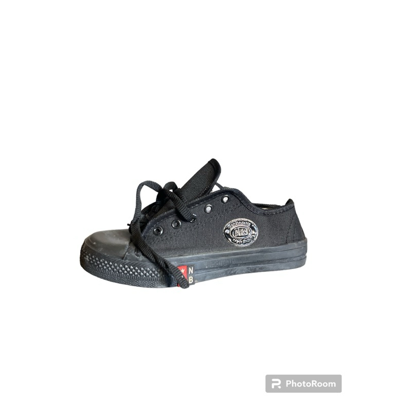 Obral Sepatu sekolah NB Full Black || Barang Baru stok lama