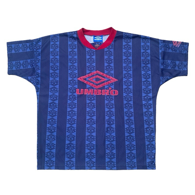 vintage umbro pro training jersey - size L