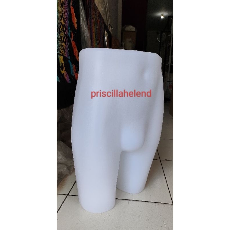 patung kaki cd celana dalam pria