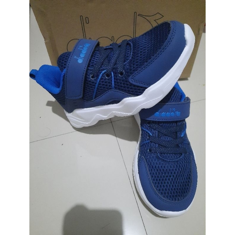 sepatu anak diadora hubert navy 33 34