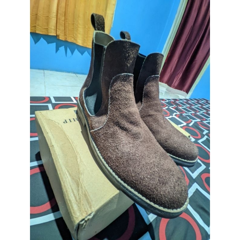 sepatu chelsea boots bahan suede warna brown BRYGAN CRAFTMANSHIP size 39 second like new