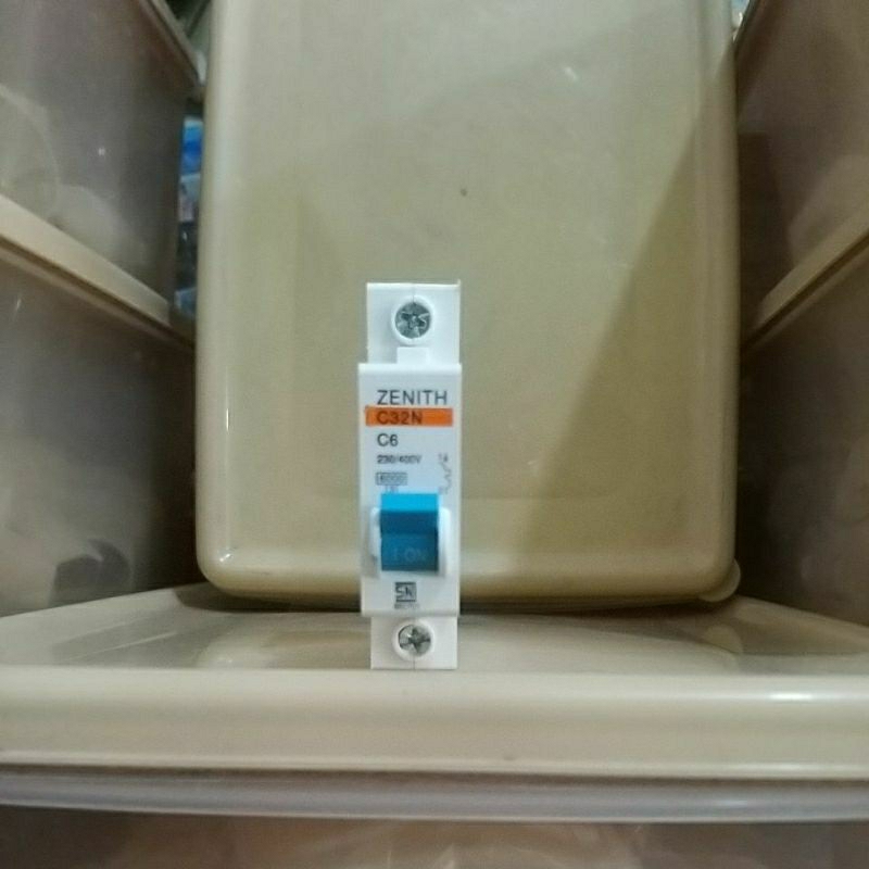 zenith mcb 6a