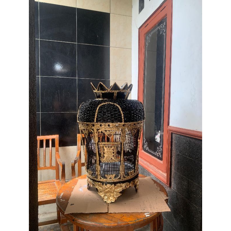 Sangkar perkutut anyaman rotan