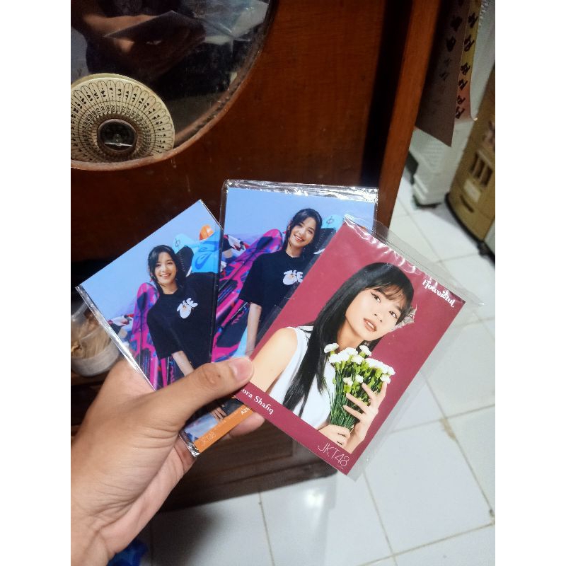Photopack zee Erigo & flora Flowerfull JKT48