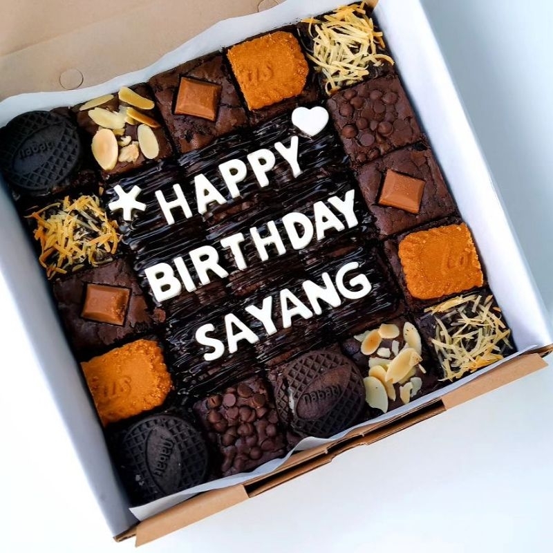 𝗦𝗘𝗦𝗧𝗥𝗔 𝗕𝗜𝗧𝗘𝗦 – FUDGY BROWNIES LOTUS BISCOFF SERIES | BROWNIES PANGGANG KUE ULANG TAHUN BIRTHDAY CAKE