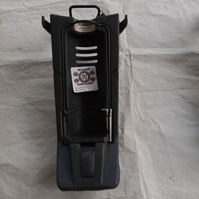 Rak Jepitan Tengah / Rak Bagasi Tengah Suzuki Smash New