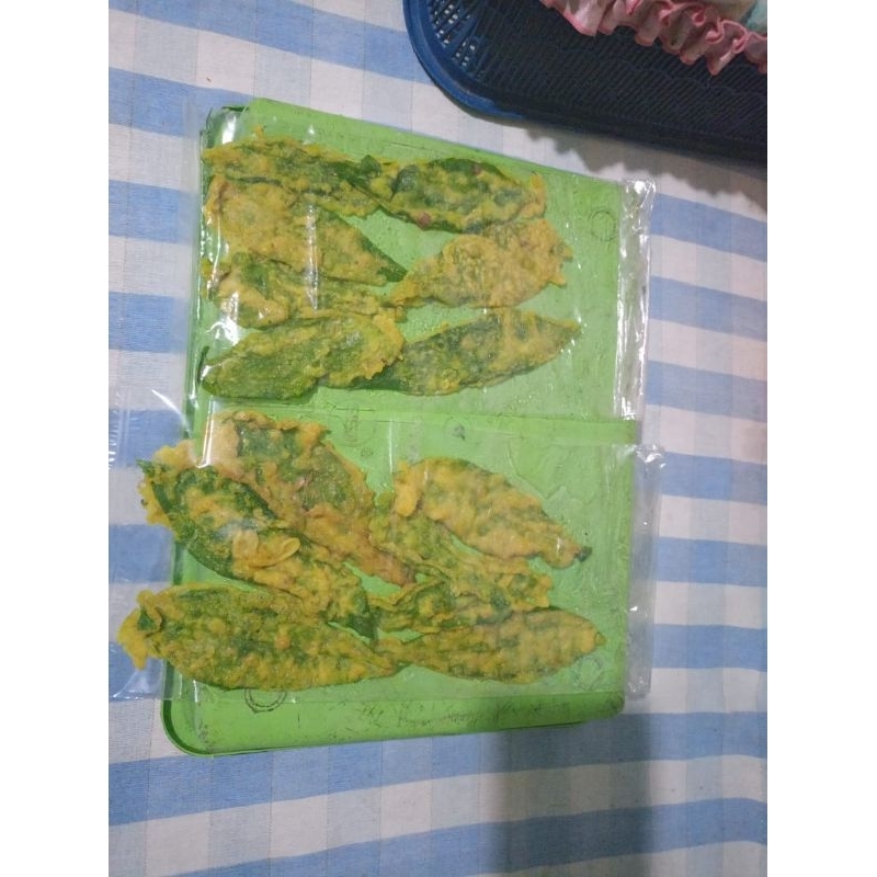 

crispy cassava leaves