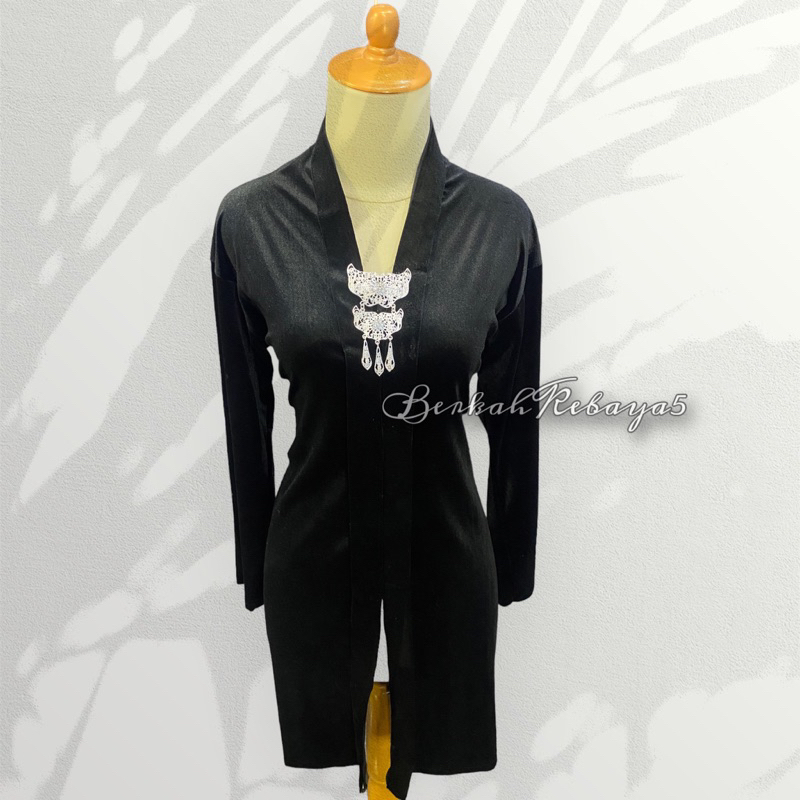 Kebaya Bludru Kartini Panjang / Kebaya V Neck Warna Hitam