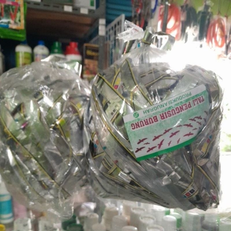 Tali perak pengusir burung