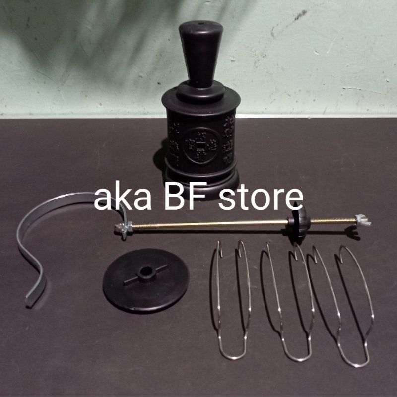 pion dragon gantungan besi dan klem sangkar lovebird