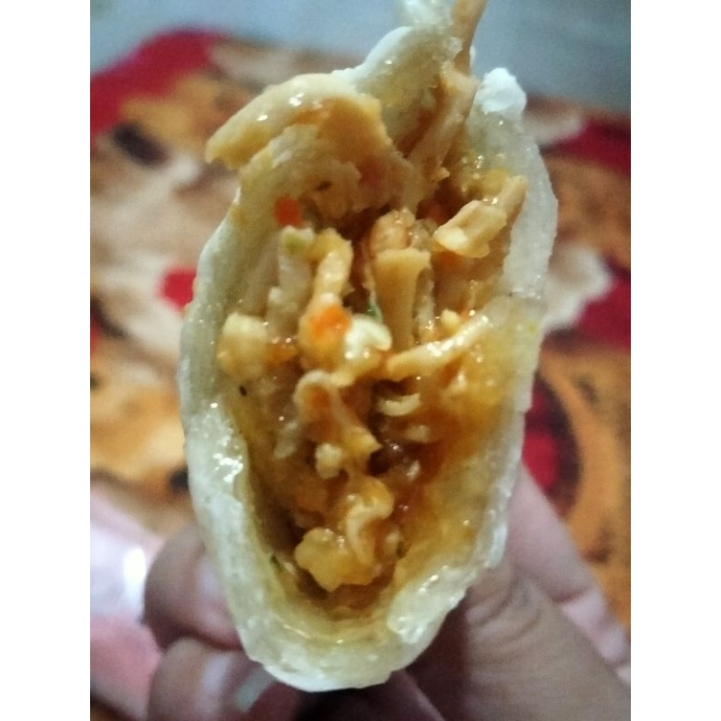 

cireng ayam suwir pedas huuhah