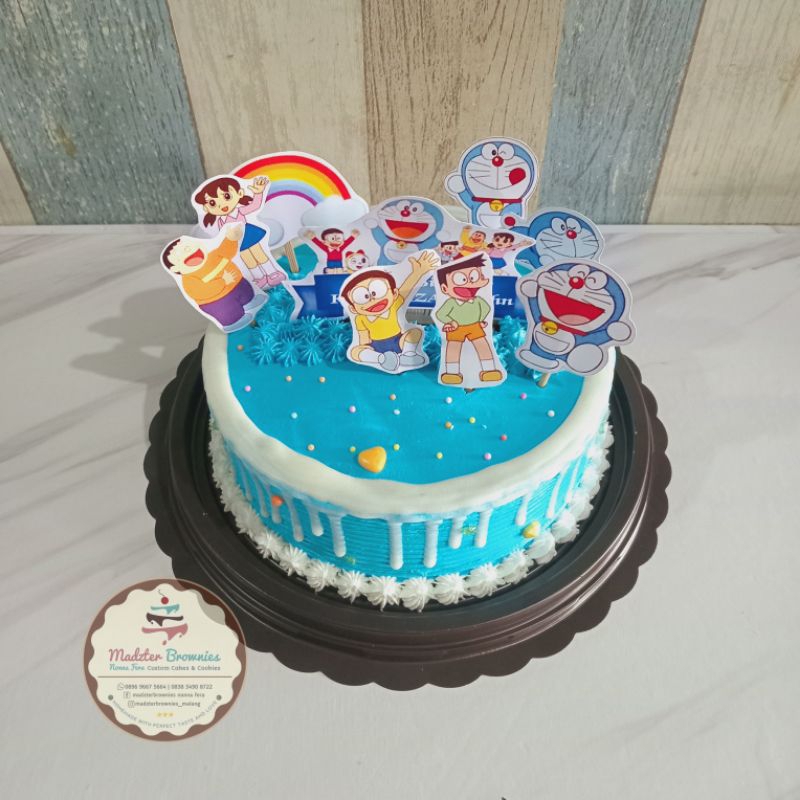 

kue ulang tahun doraemon / kue ukang tahun thema biru / kue ulang tahun anak laki2 anak perempuan