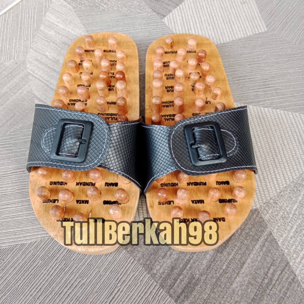 sandal rematik refleksi kayu kesehatan