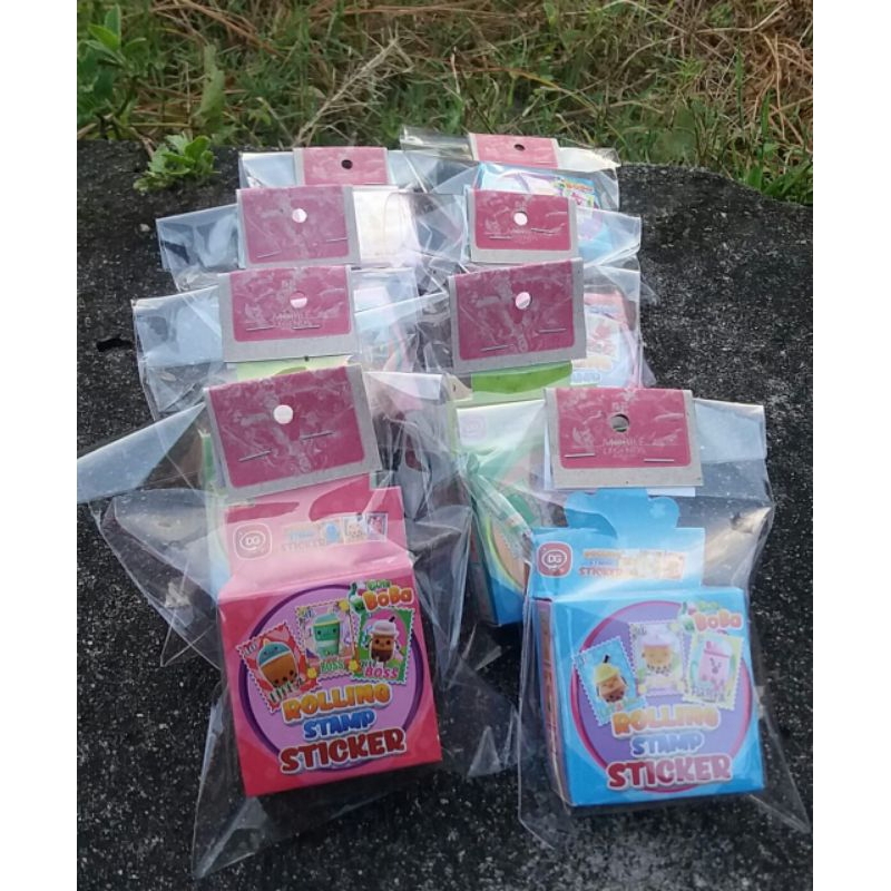 

mainan stiker rool DG