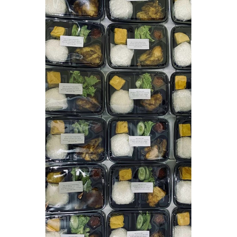 

makanan jumat berkah / nasi box