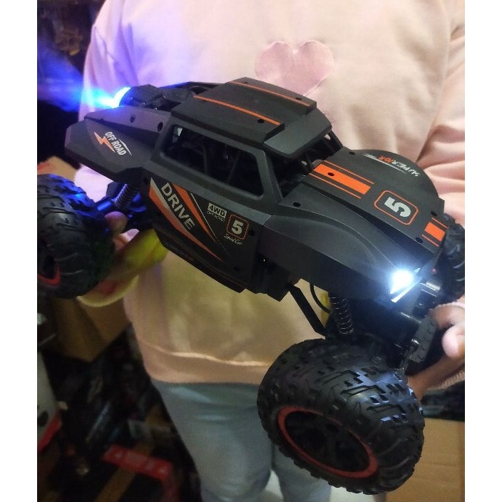 Beli Mobil remot ofroad 4x4 body aloy batre cas skala 11411812race MonsterHero car