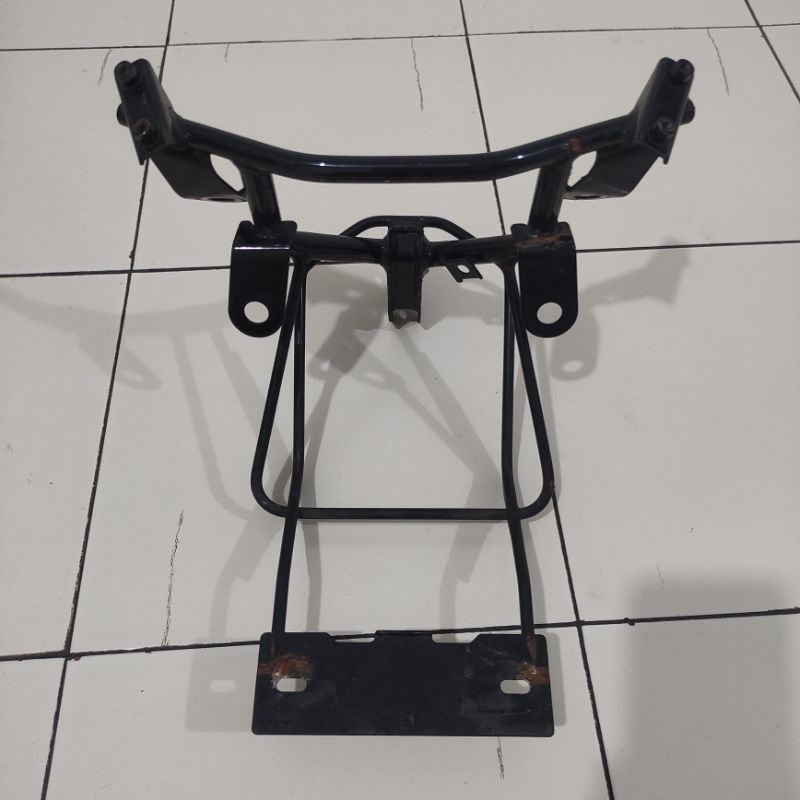 tanduk rusa cbr 150r thailand 2011 64221-kpp-t00