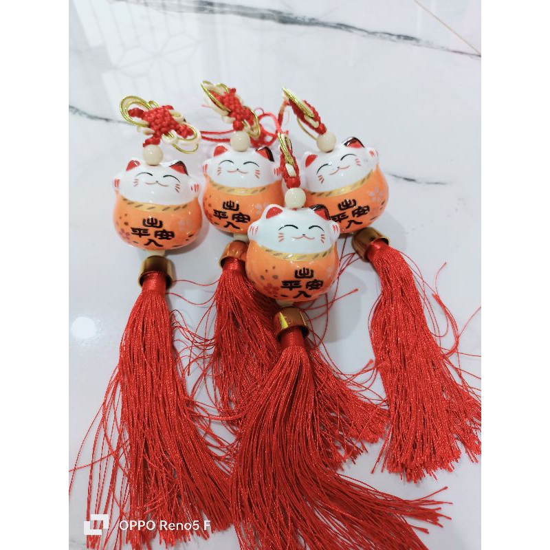 gantungan lucky cat / lucky cat keramik / gantungan lucky cat keramik