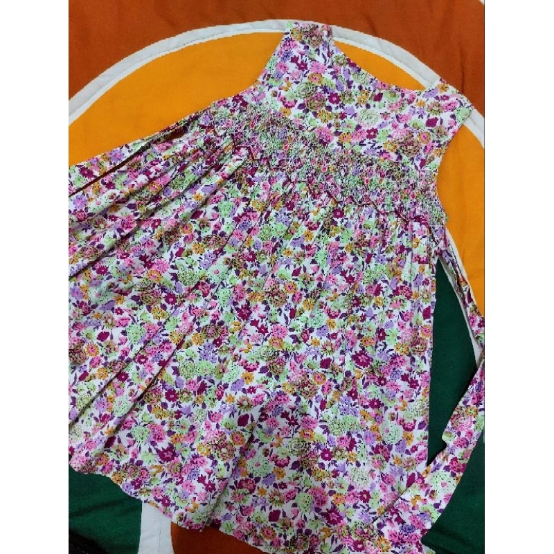 preloved smocked dress oshkosh size 24-36month bunga vintage smocked bunga mawar like a new not hnm