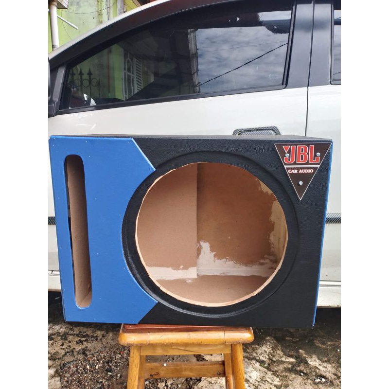 AUDIO MOBIL BOX SELOT SUBWOOFER 12 INC COCOK DI PASANG DI SEGALA JENIS MOBIL