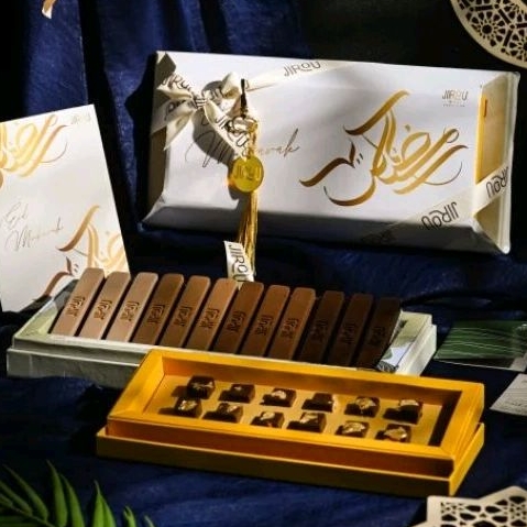 

Jirou Bundling Choco - Edible Cube Alishba