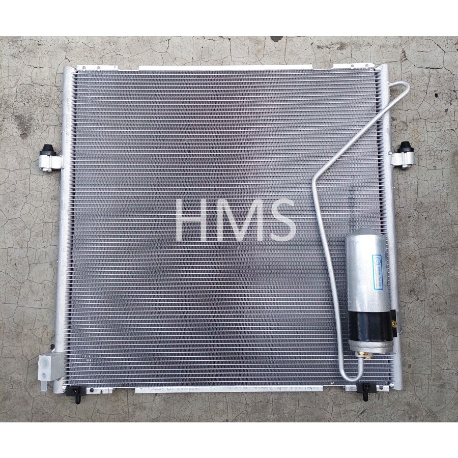 Condensor Kondensor AC Mobil Pajero Sport
