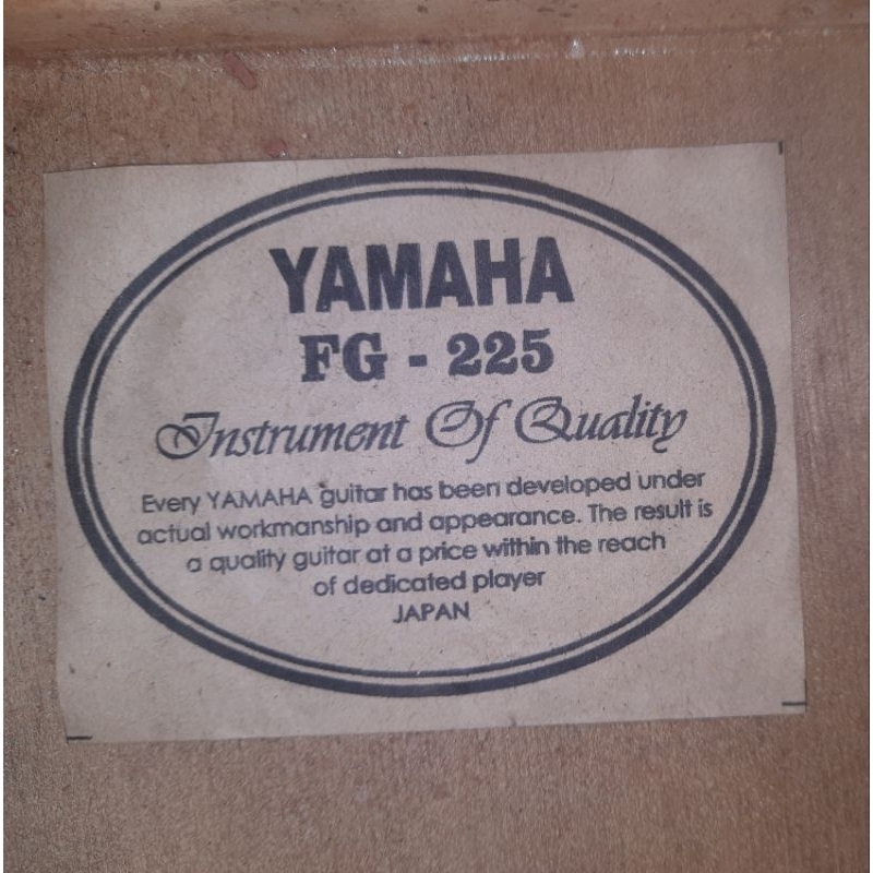 gitar yamaha fg 225