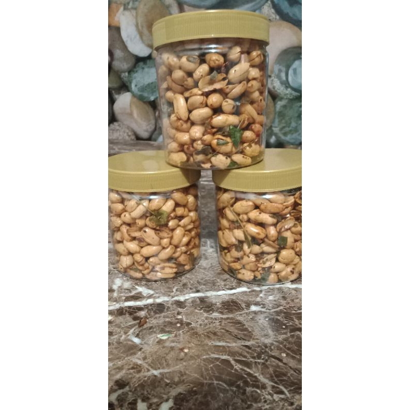 

kacang bawang ukuran toples 400ml berat sekitaran 350g