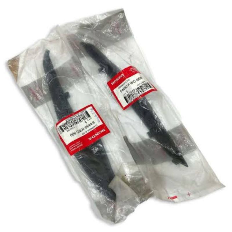GARNISH GARNIS COVER BODY BODI KANAN KIRI HONDA CS1 CS 1 ONE ORI AHM 64490-KWC-900 64480-KWC-900