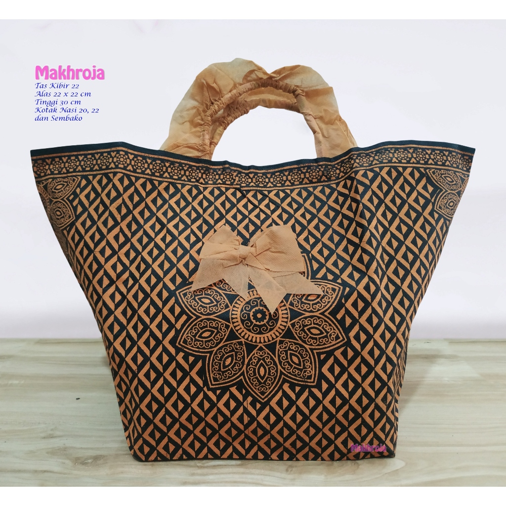 

Tas Hajatan Goodie Bag Kibir 22 FT Handle Mocca