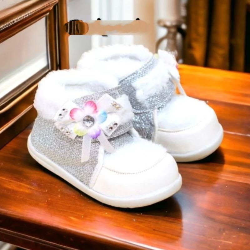 Sepatu anak perempuan cantik boot terbaru usia 1-3 tahun