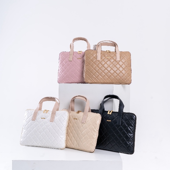 Jena NotebookLaptop Case by Flicka ART I5S7