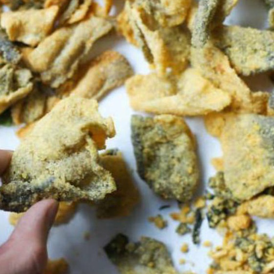 

KP8 Salted Egg Fish Skin Kulit Ikan Telur AsinOriginal Spicy Salted Egg Yolk