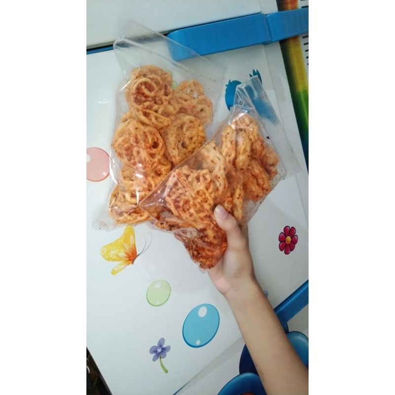 

kerupuk pedes
