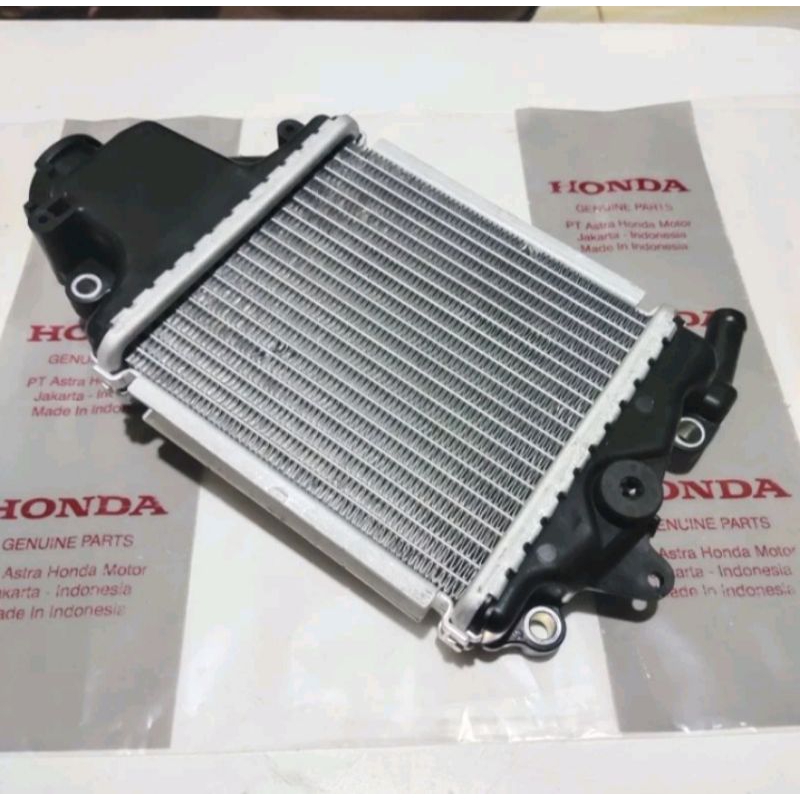 radiator pendingin mesin Honda Vario 125 kzr