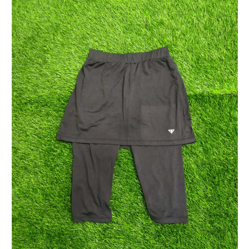 Preloved Thrifting Celana Cewe Wanita Remaja 3/4 L.Pinggang 54 P.Kaki 54