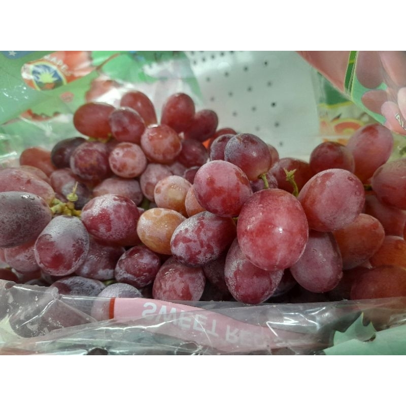 

Anggur Merah tanpa biji 1kg / buah anggur red scarlett australia / buah anggur tanpa biji manis