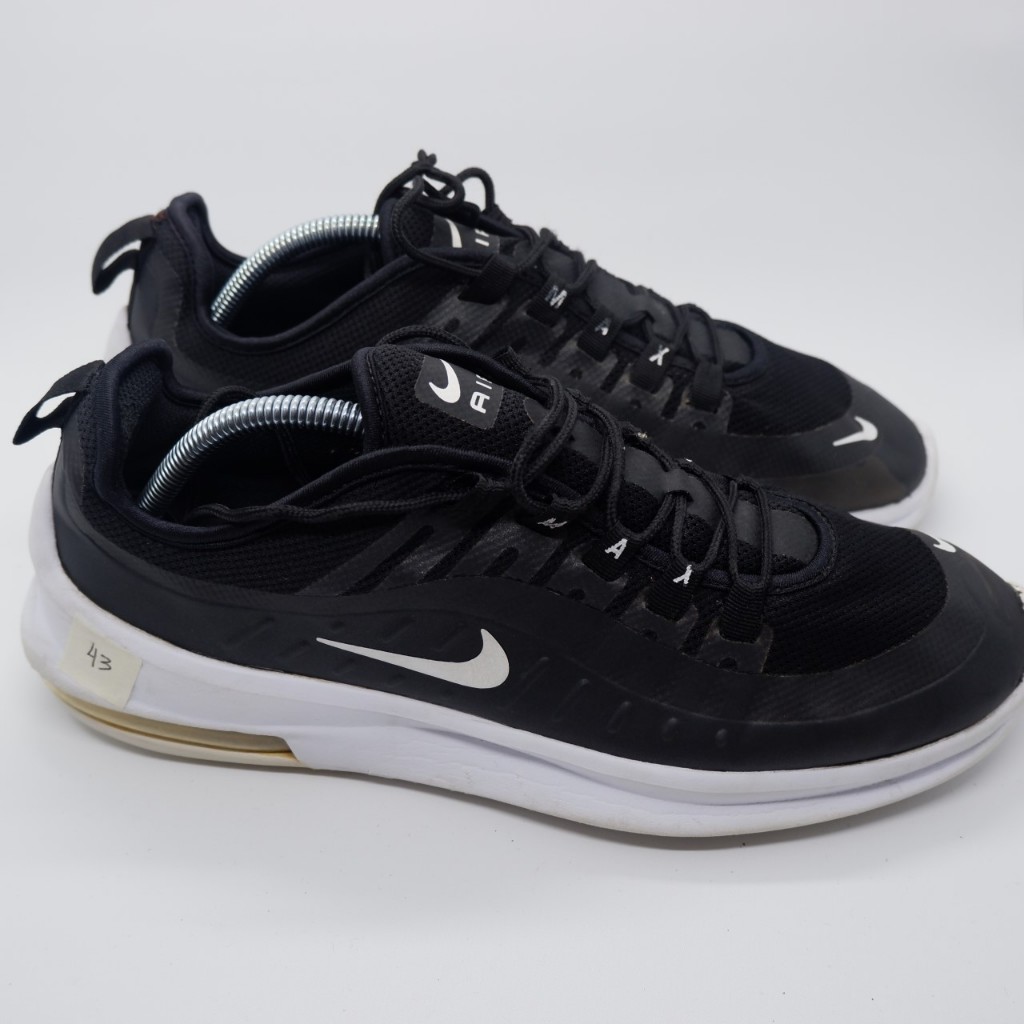 sepatu bekas/second size 43 Nike Wmns Air Max Axis 048