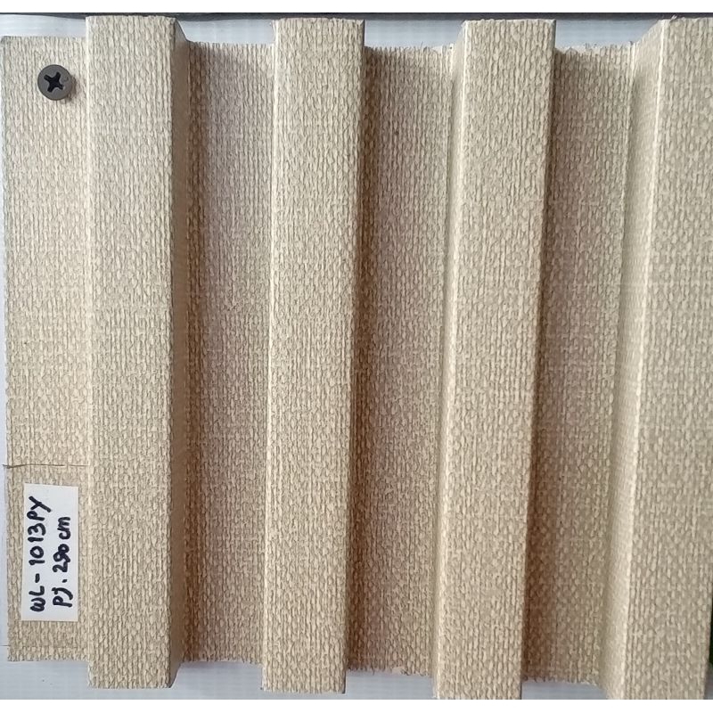 Wpc Wall Panel warna putih serat kayu