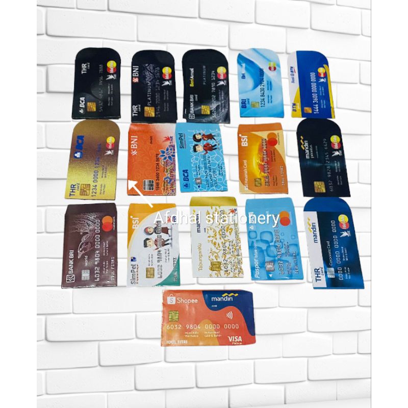 

AMPAU isi 100 PCS / AMPLOP LEBARAN 2025 ATM UANG UK 11x7cm NEW