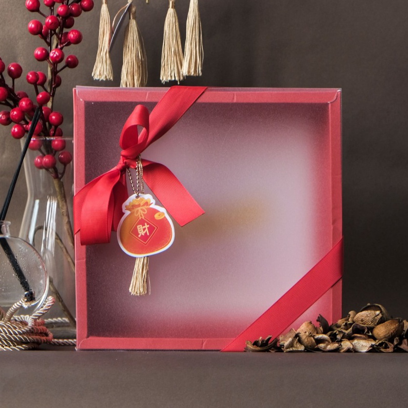 

murah BOX KUE MERAH MIKA BURAM COCOK UNTUK NATALIMLEK 23x23x7 CM