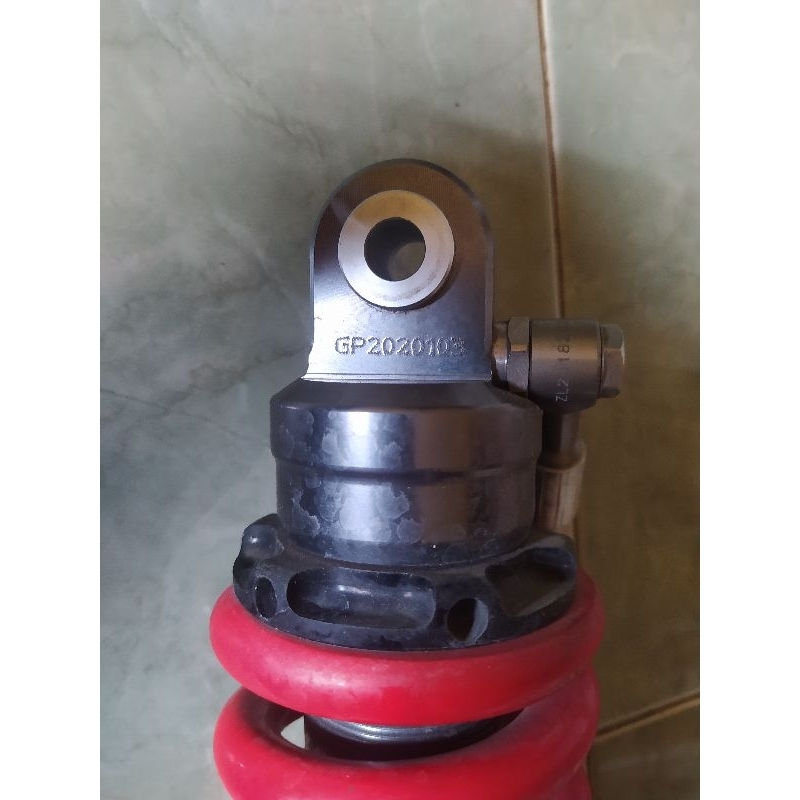 shock ride it  honda sonic minus lecet sesuai foto yang saya lingkari